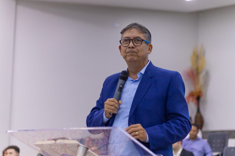 FILHOS E PAIS DE PASTORES @ CULTO-95
